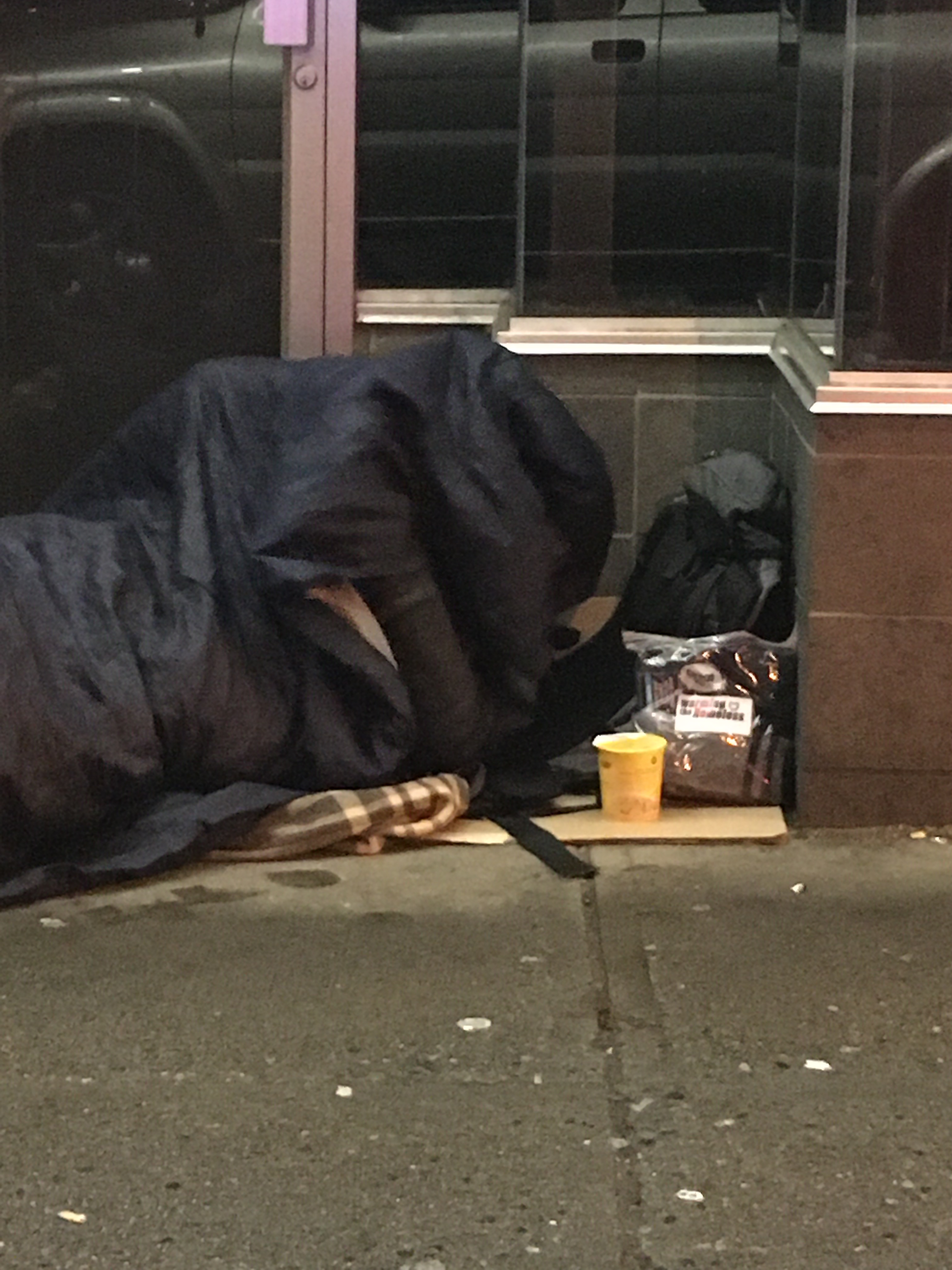 2019.11.06 01.38 AM Robert